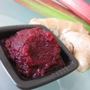 simple à cuisiner Tartinade de rhubarbe à la betterave recette
