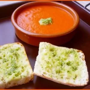 rapide à cuisiner Gaspacho au pesto de pistache cuisiner la recette