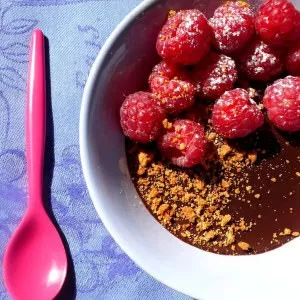 rapide à cuisiner Crème chocolat épicée et framboises préparer la recette