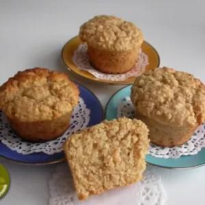 simple à cuisiner Muffins aux flocons d'avoine, à la pomme et au sirop... recette végétarienne