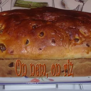 facile Pain au yaourt, au sirop d'érable et aux raisins cuisiner la recette