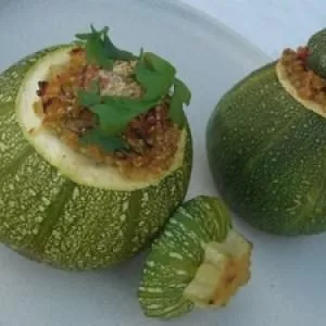 facile à cuisiner Courgettes farcies au quinoa cuisine végétarienne