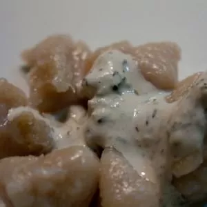 simple à préparer Gnocchi de panais, sauce au thym cuisine végétarienne