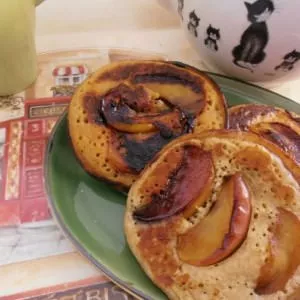 rapide à cuisiner Pancakes à la pomme caramélisés cuisiner la recette