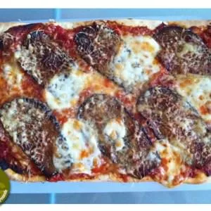 simple à préparer Pizza aubergines et mozzarella recette de