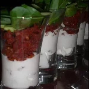 facile à cuisiner Verrines chèvre & tomates séchées préparer la recette