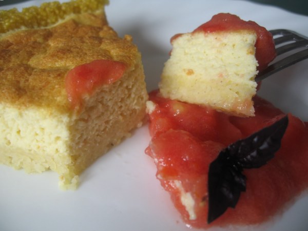 Cheesecake au millet & son coulis rouge