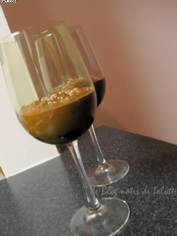 Crème au chocolat sur compote de cerises