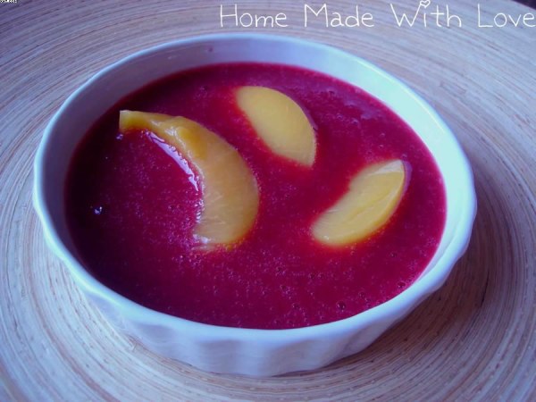 Soupe d'airelles aux pêches