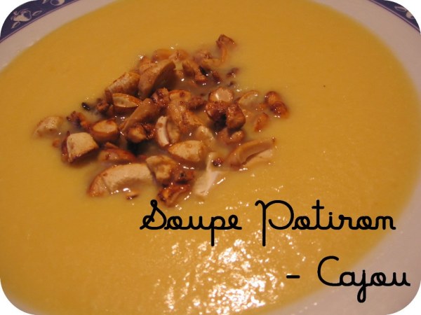 Soupe de potiron aux noix de cajou caramélisées