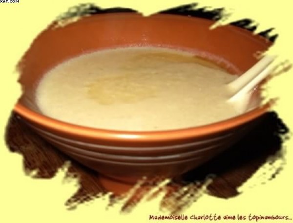 Soupe de topinambours à la noisette