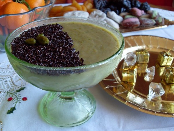 Crème à la pistache sur lit de chocolat noir - Vegan