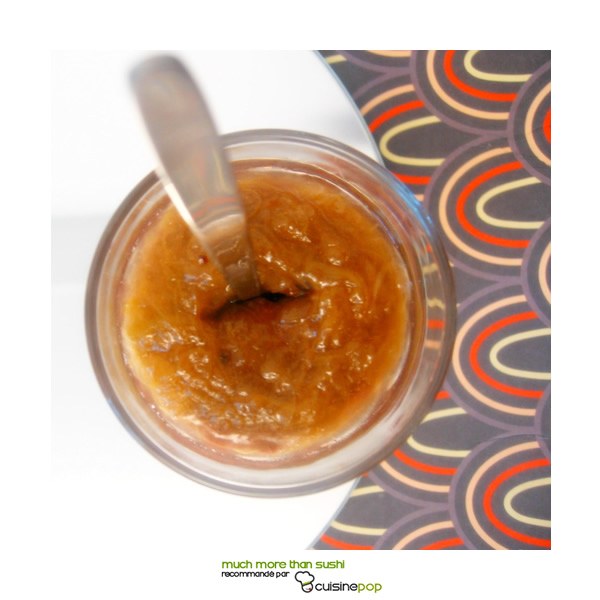 Crèmes au chocolat et confiture rhubarbe-cardamome