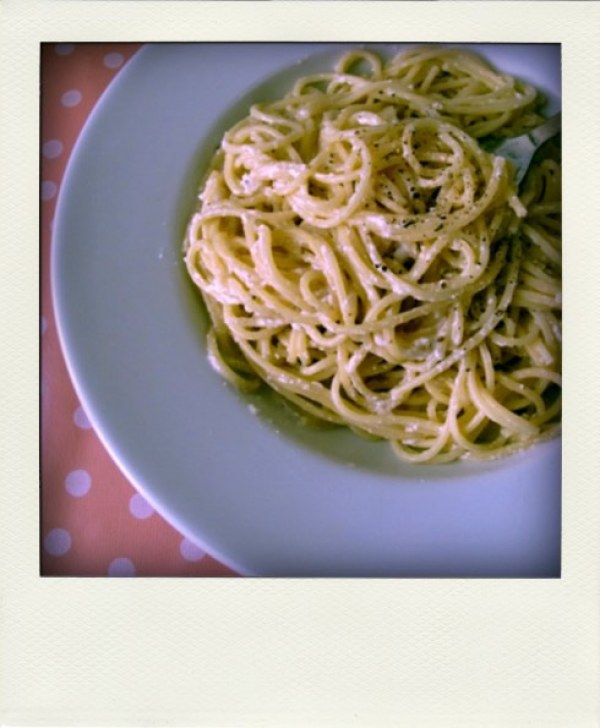 Spaghettis cacio e pepe