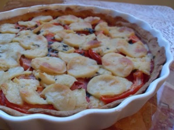 Tarte végétalienne aux tomates et fromage