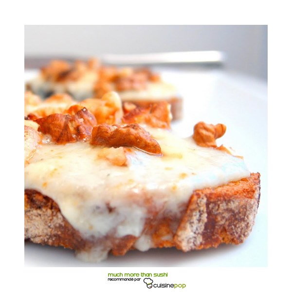 Tartines Roquefort et noix